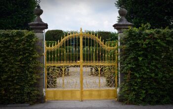 gate-1557417_640