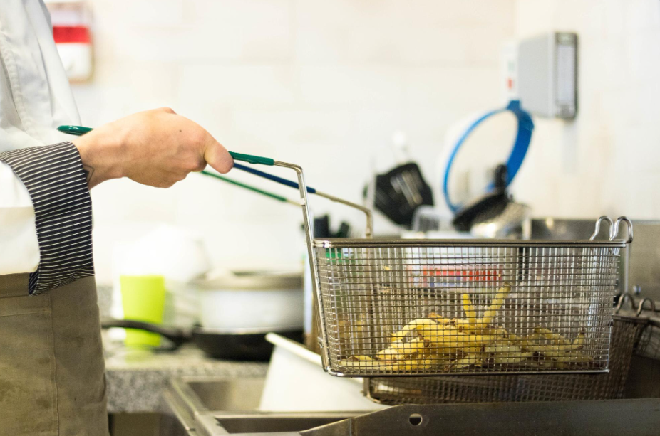 Tafelmodel Friteuses voor de Horeca: Compact Frituren Zonder In Te Leveren op Kwaliteit